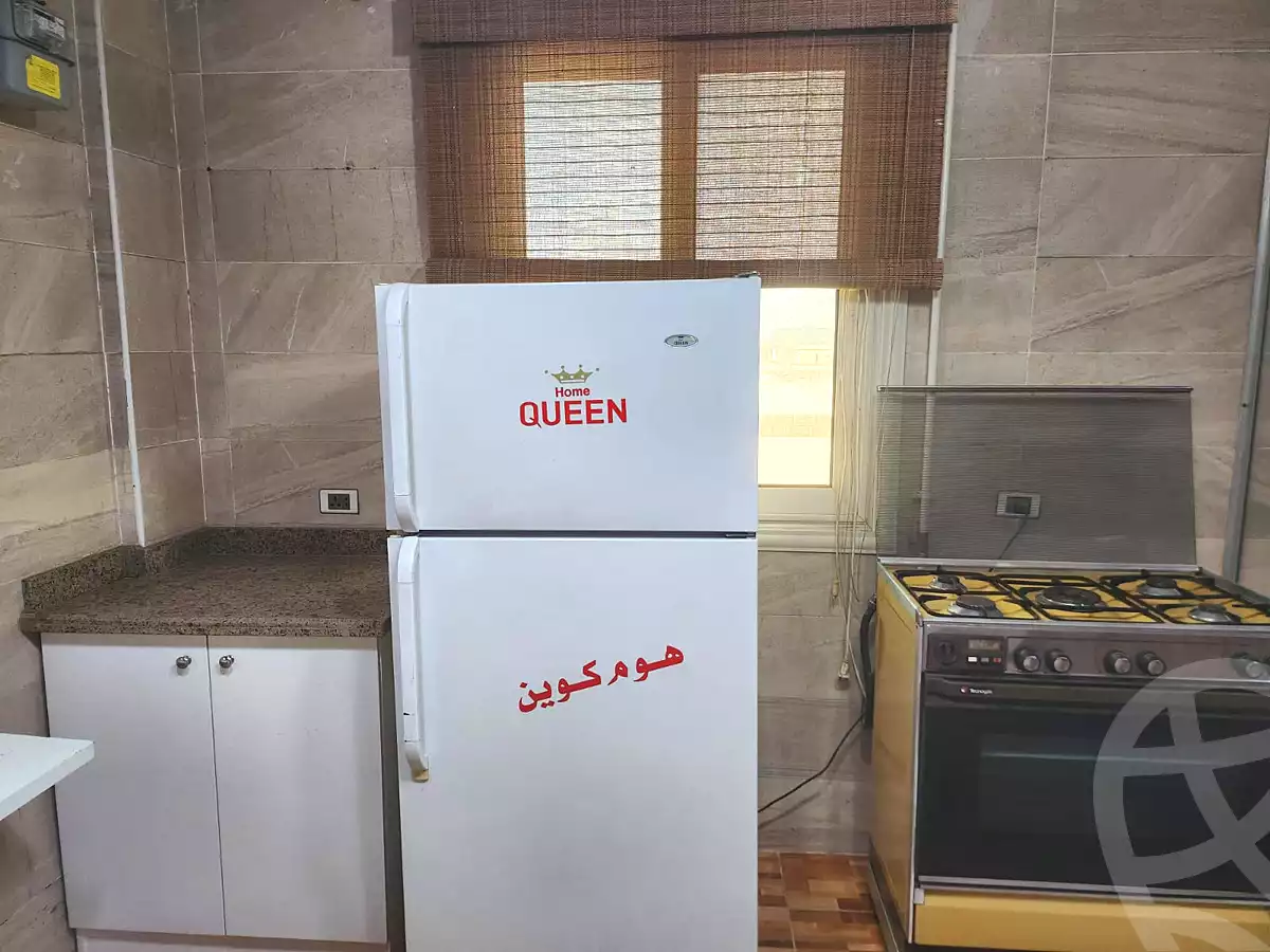 https://aqarmap.com.eg/ar/listing/7258312-for-rent-cairo-new-cairo-first-settlement-mhwr-mstfy-kml