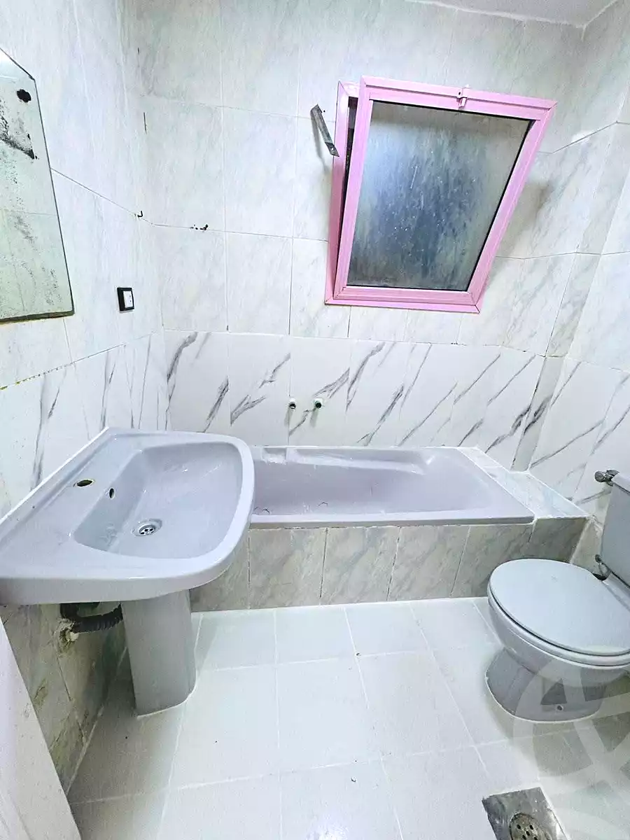 https://aqarmap.com.eg/ar/listing/7258452-for-sale-alexandria-al-agamy-shataa-el-nakheel
