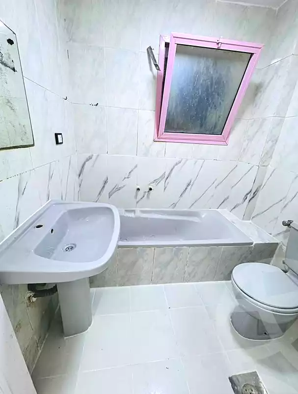 https://aqarmap.com.eg/en/listing/7258771-for-sale-alexandria-al-agamy-shataa-el-nakheel