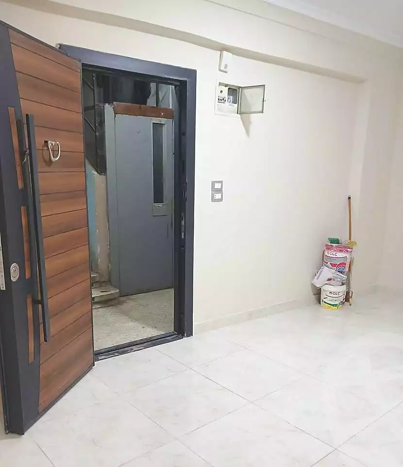 https://aqarmap.com.eg/en/listing/7258834-for-sale-alexandria-el-asafra-ahmed-tiesser-st