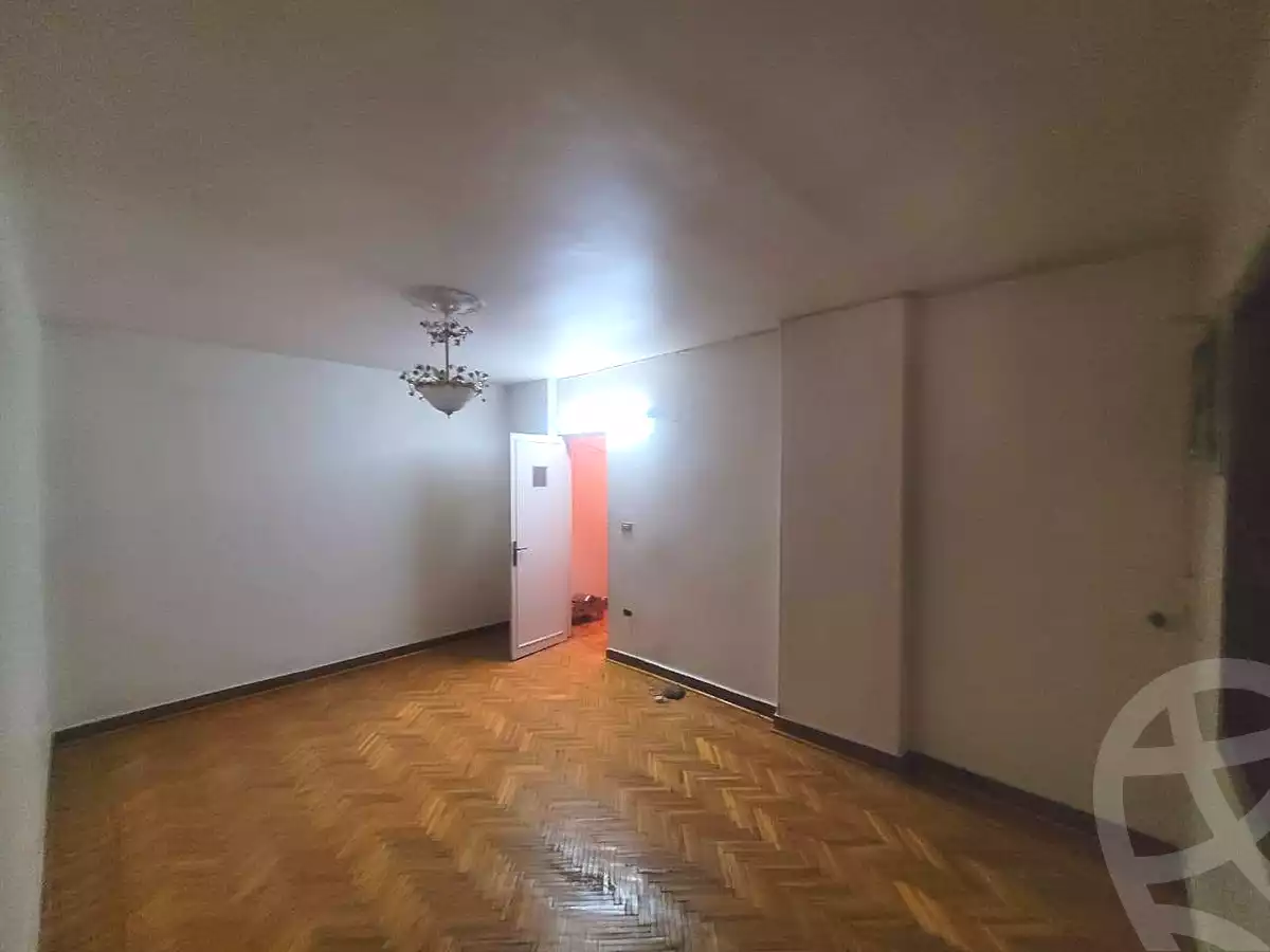 https://aqarmap.com.eg/ar/listing/7259284-for-sale-cairo-helwan-helwan-el-sharkeya-el-maraghi-st