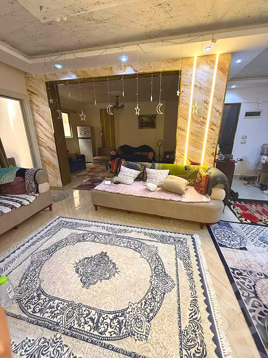 https://aqarmap.com.eg/ar/listing/7259358-for-sale-cairo-el-haram-shareaa-el-talateny