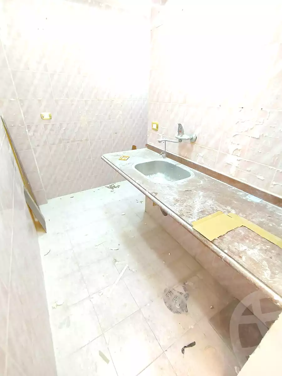 https://aqarmap.com.eg/en/listing/7259611-for-sale-alexandria-lsywf-el-falki
