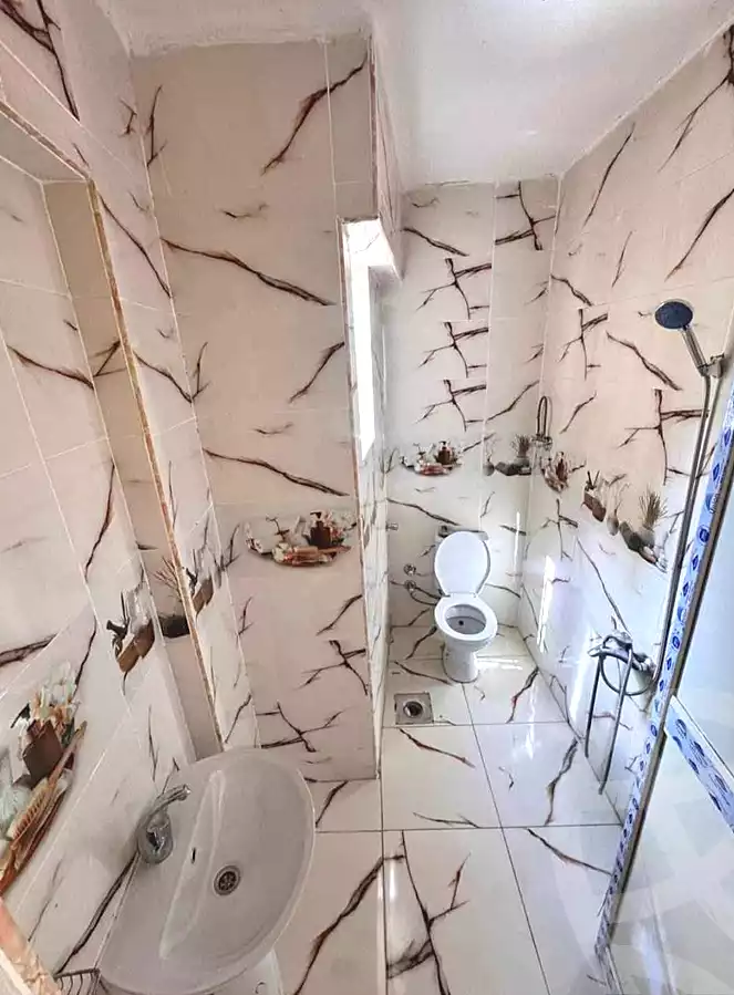 https://aqarmap.com.eg/ar/listing/7259663-for-sale-alexandria-el-asafra-shr-45