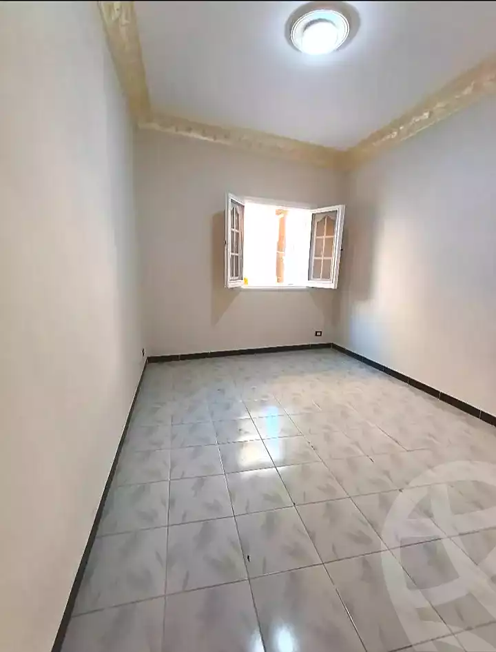 https://aqarmap.com.eg/ar/listing/7260169-for-sale-alexandria-miami-shr-jml-bd-lnsr