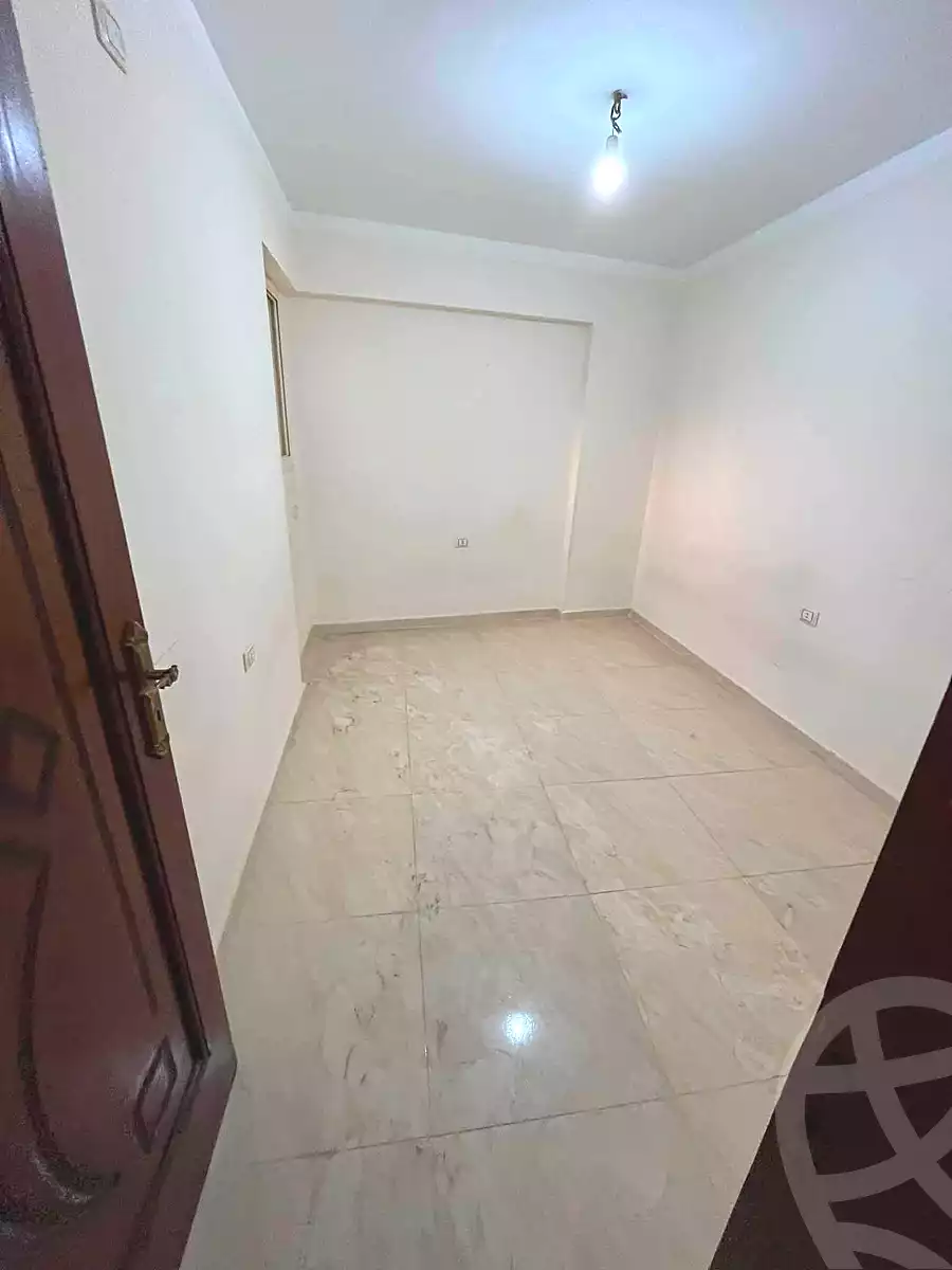 https://aqarmap.com.eg/ar/listing/7260263-for-rent-cairo-ain-shams-mnshy-lthryr