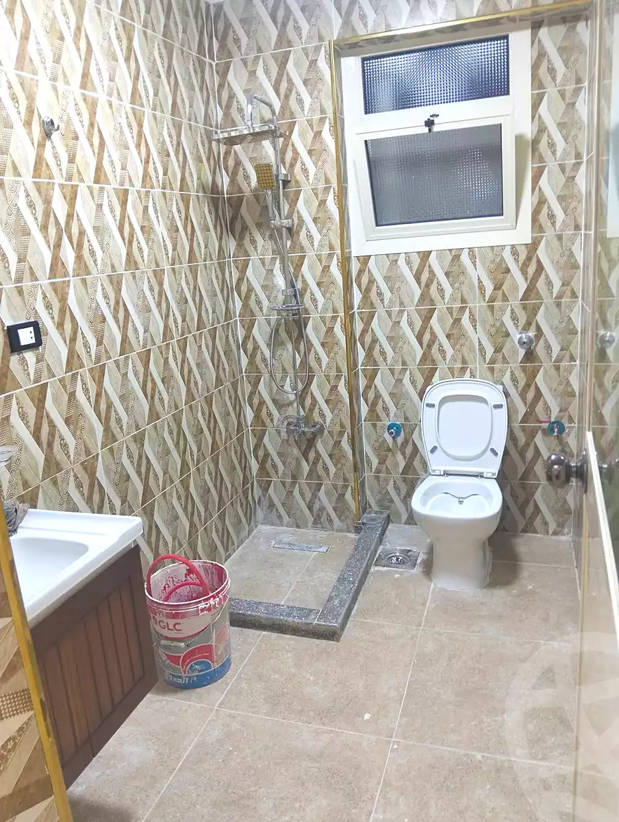 https://aqarmap.com.eg/en/listing/7260413-for-sale-alexandria-al-agamy-el-hanouvel-radwan-st