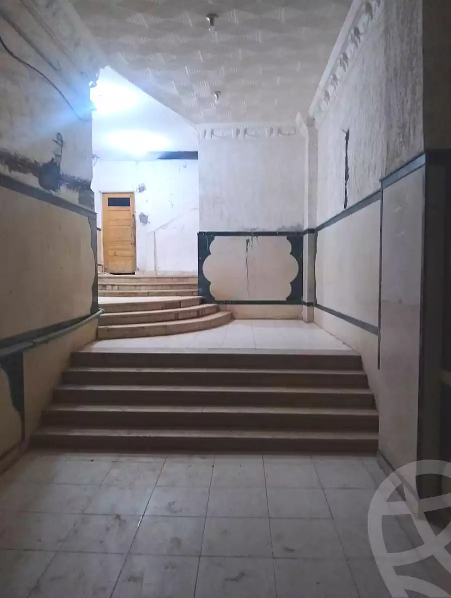 https://aqarmap.com.eg/en/listing/7260413-for-sale-alexandria-al-agamy-el-hanouvel-radwan-st