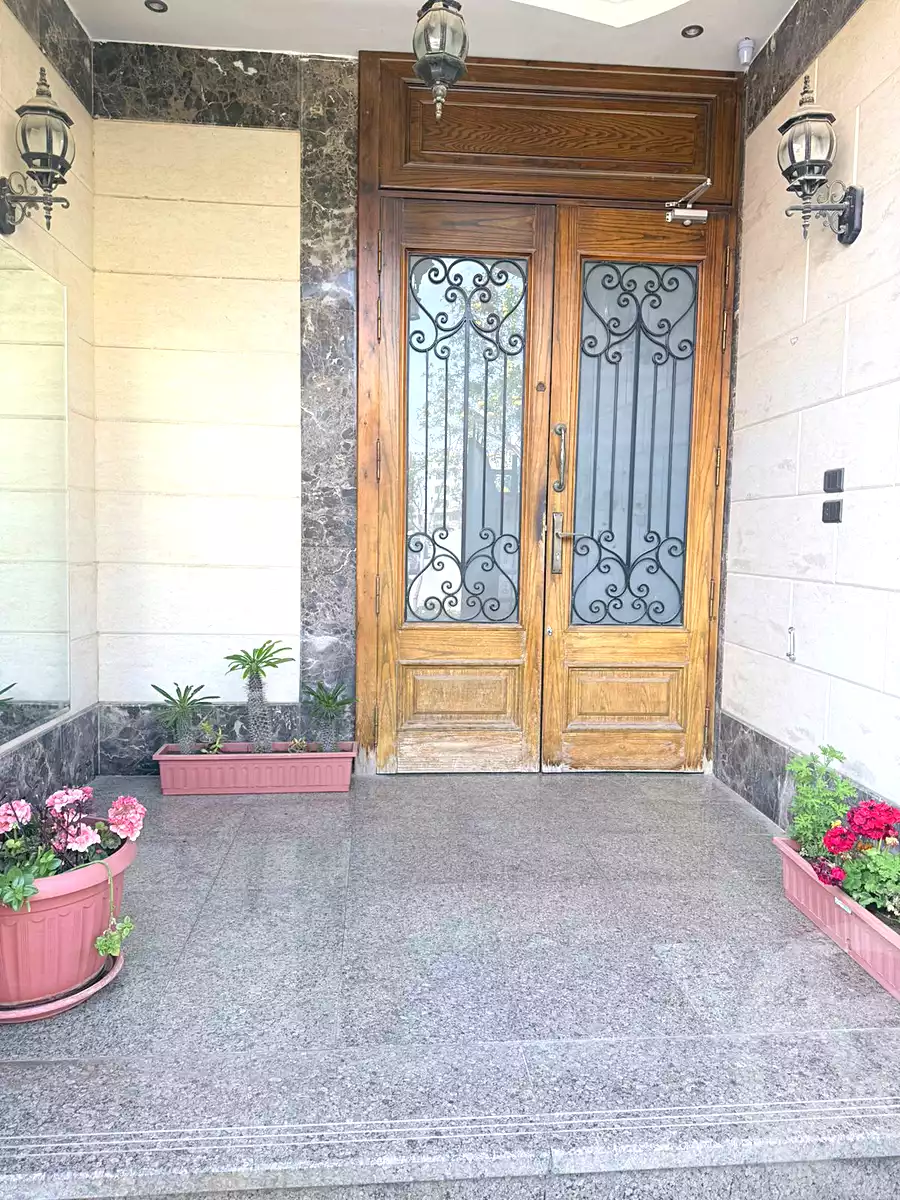 https://aqarmap.com.eg/ar/listing/7260484-for-rent-cairo-new-cairo-south-investors-al-gezira-st
