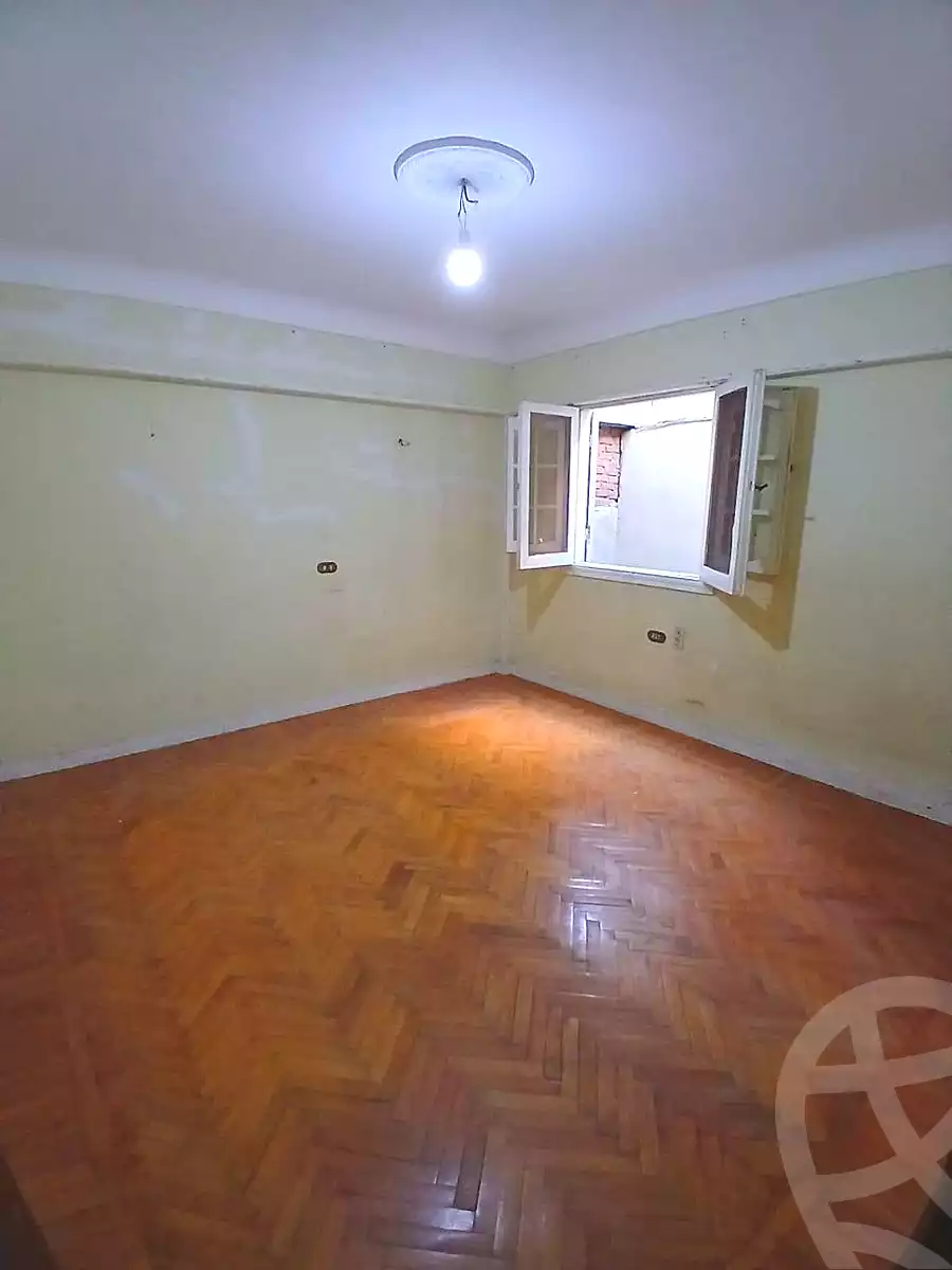 https://aqarmap.com.eg/en/listing/7260775-for-sale-alexandria-al-agamy-lbytsh-ain-shams-st