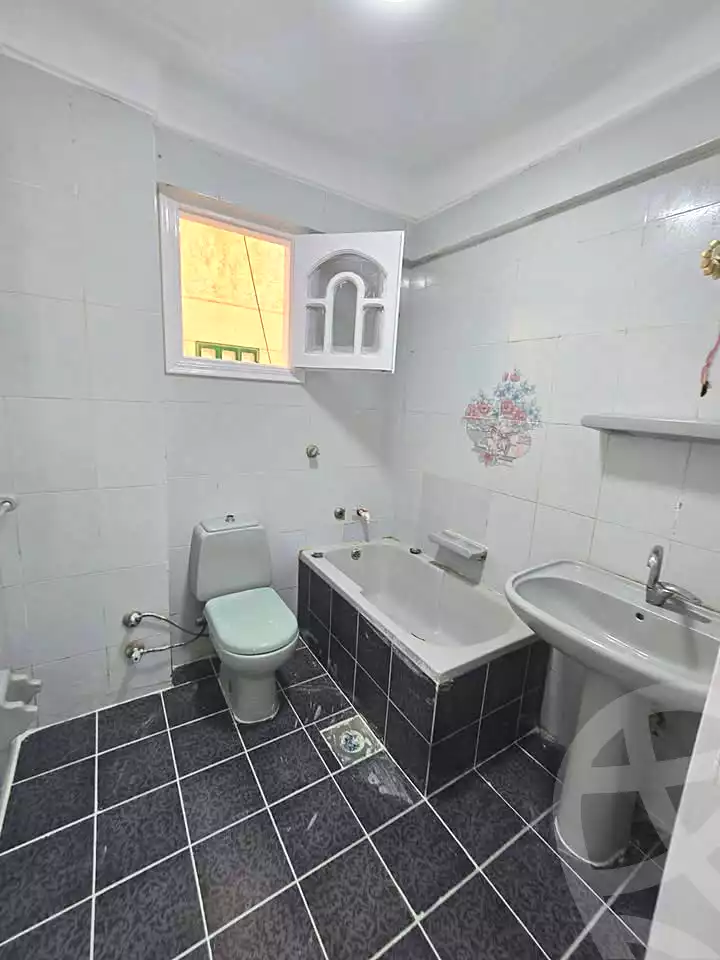 https://aqarmap.com.eg/en/listing/7260782-for-sale-alexandria-al-agamy-shataa-el-nakheel
