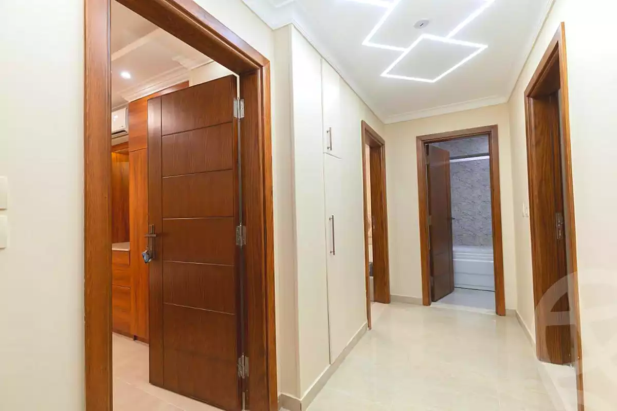 https://aqarmap.com.eg/ar/listing/7260830-for-rent-cairo-new-cairo-compounds-azad