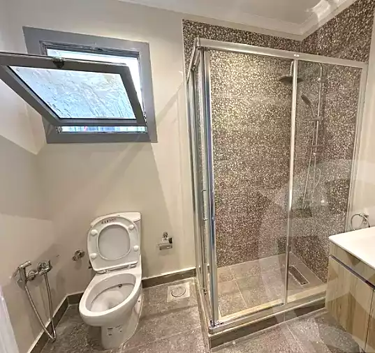 2 BR Apartment in Joulz, photo 10 of 10