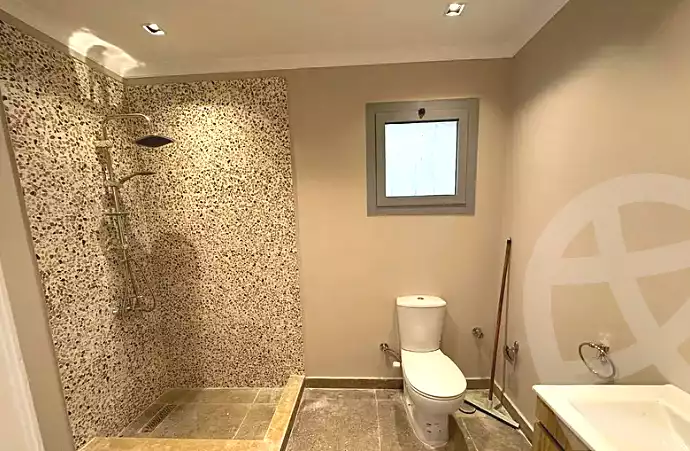 2 BR Apartment in Joulz, photo 9 of 10