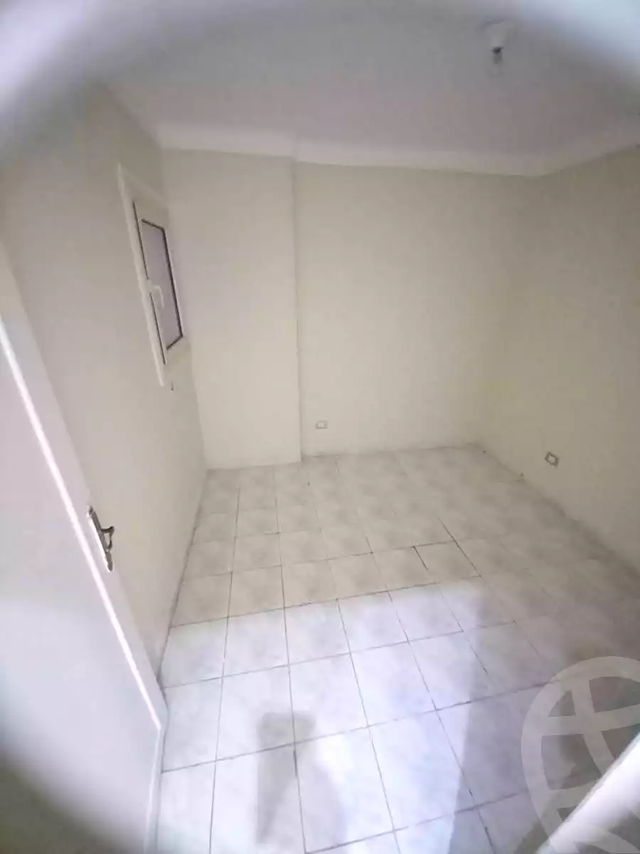 https://aqarmap.com.eg/en/listing/7261600-for-sale-alexandria-sydy-bshr-sydy-bshr-bhry-shr-lsg-mhmd-bd-lslm