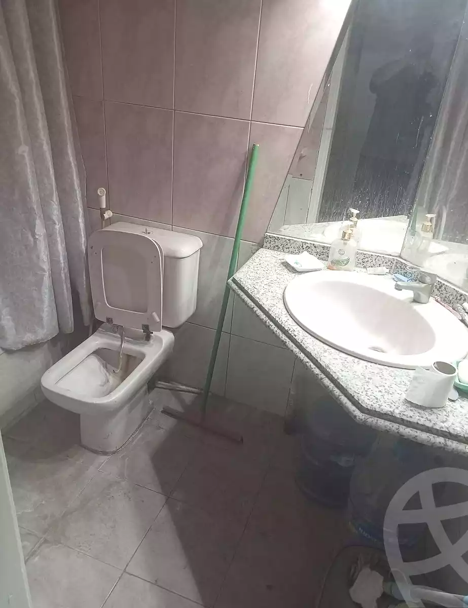 https://aqarmap.com.eg/ar/listing/7261820-for-rent-alexandria-miami
