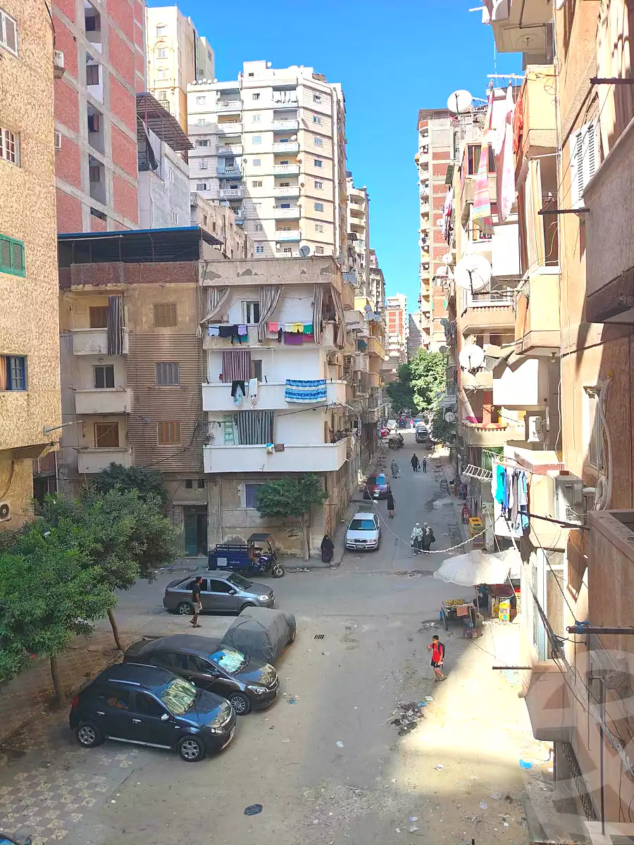 https://aqarmap.com.eg/ar/listing/7262022-for-sale-alexandria-sydy-bshr-sydy-bshr-bhry-shr-mhmd-njyb