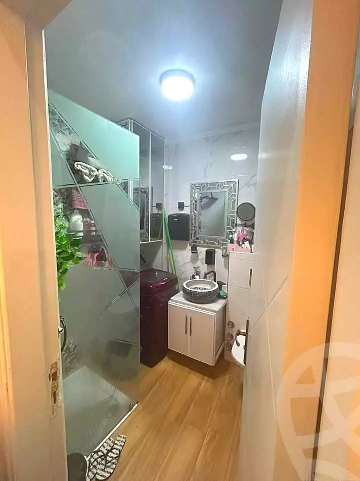 https://aqarmap.com.eg/en/listing/7262096-for-sale-alexandria-ganaklis