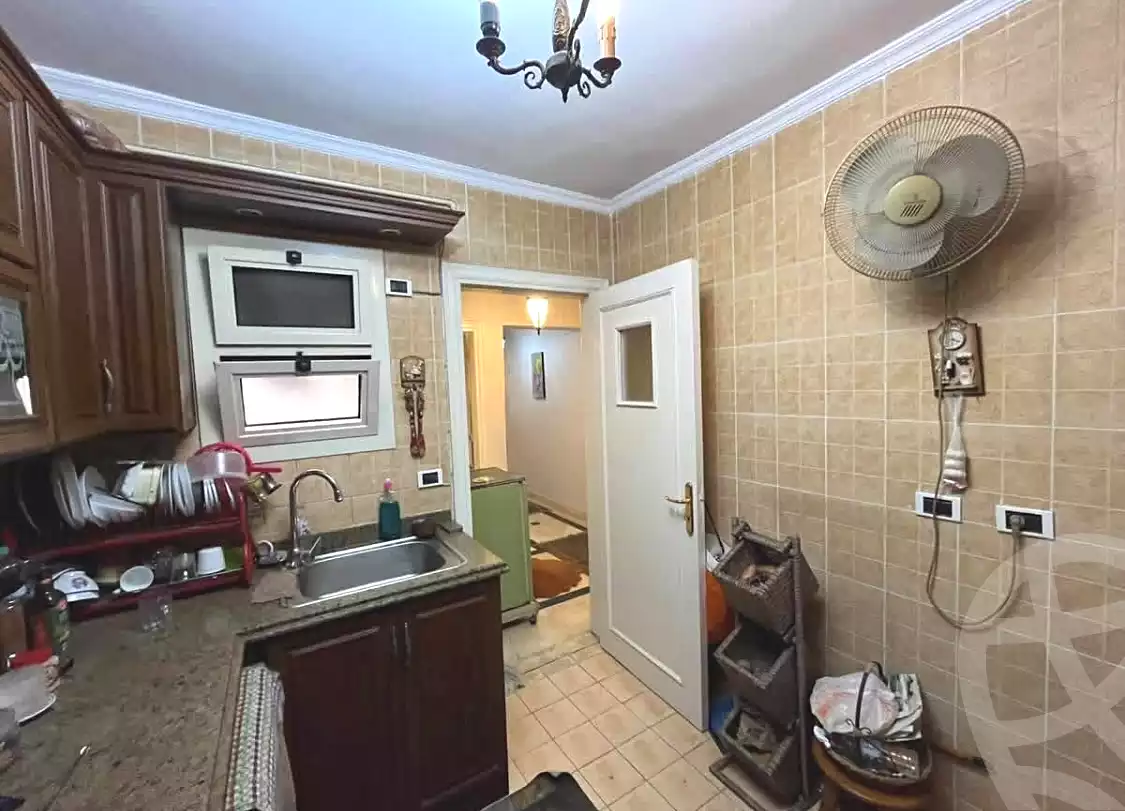 https://aqarmap.com.eg/ar/listing/7262214-for-sale-alexandria-lauran
