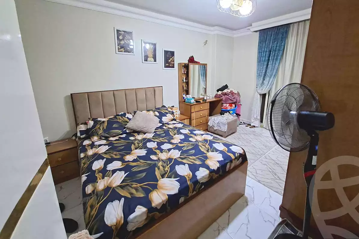 https://aqarmap.com.eg/en/listing/7262240-for-sale-cairo-el-haram-shareaa-el-haram