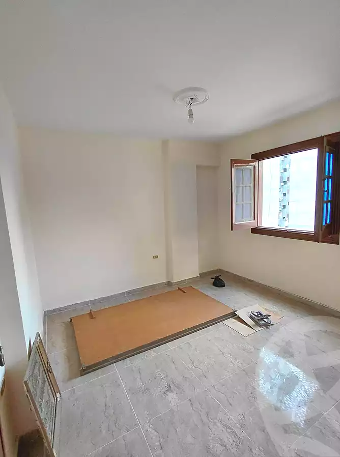 https://aqarmap.com.eg/en/listing/7262303-for-sale-alexandria-ganaklis-el-arwam-church-st