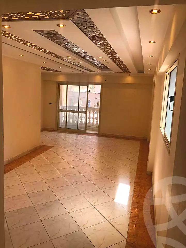 https://aqarmap.com.eg/ar/listing/7262639-for-rent-alexandria-moharram-bey