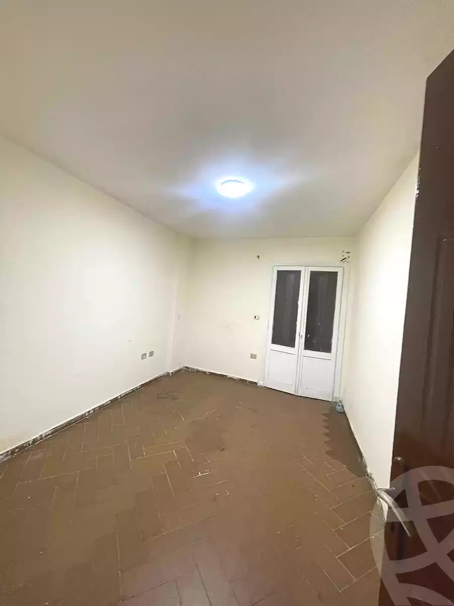 https://aqarmap.com.eg/en/listing/7262647-for-sale-alexandria-el-mandara-shr-jml-bd-lnsr