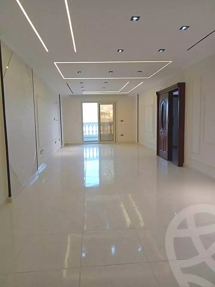 https://aqarmap.com.eg/ar/listing/7262829-for-sale-alexandria-tharwat