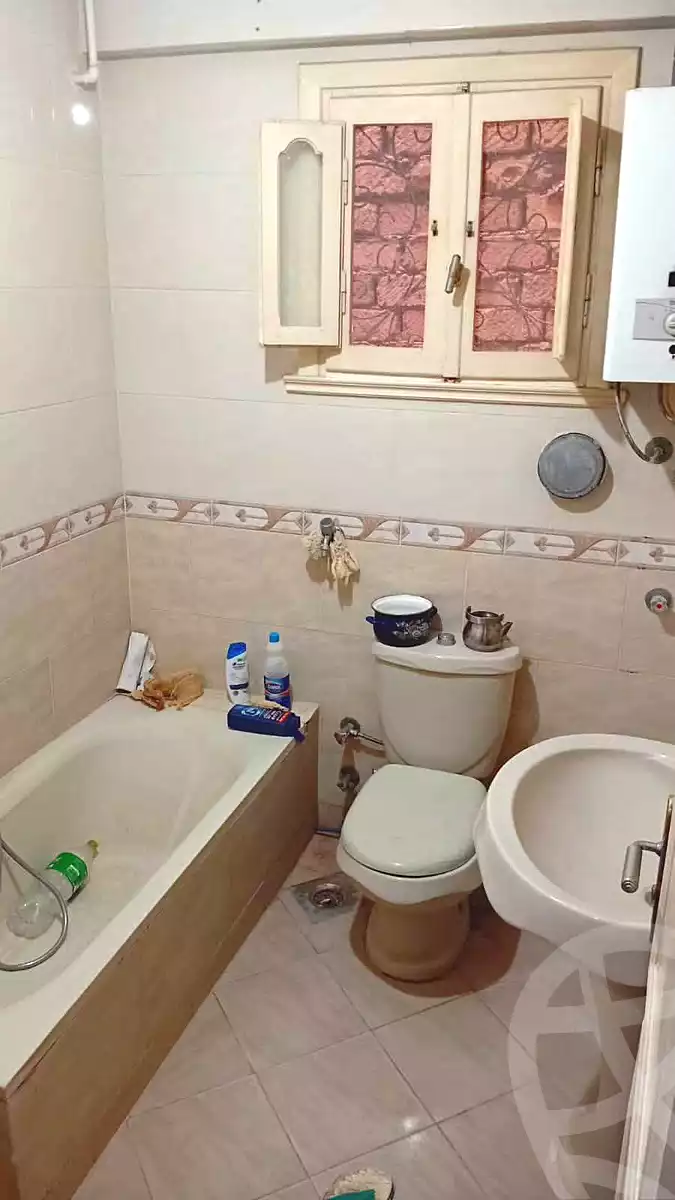 https://aqarmap.com.eg/ar/listing/7263011-for-sale-alexandria-al-agamy-el-hanouvel