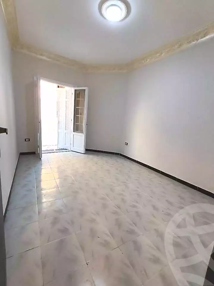 https://aqarmap.com.eg/ar/listing/7263303-for-sale-alexandria-miami-shr-jml-bd-lnsr