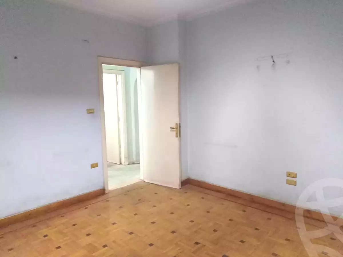 https://aqarmap.com.eg/en/listing/7263733-for-rent-cairo-downtown-bab-el-loaa-el-tahrir-st
