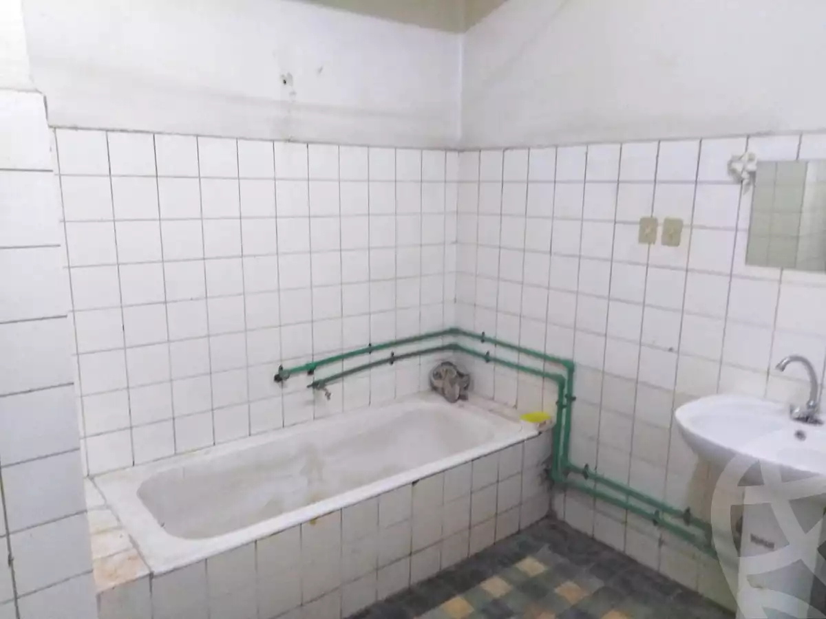 https://aqarmap.com.eg/en/listing/7263733-for-rent-cairo-downtown-bab-el-loaa-el-tahrir-st