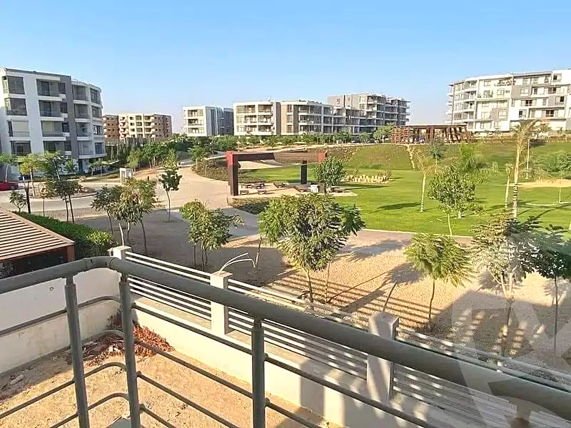 https://aqarmap.com.eg/ar/listing/7263792-for-sale-cairo-new-cairo-compounds-tag-city-shalya-taj-city