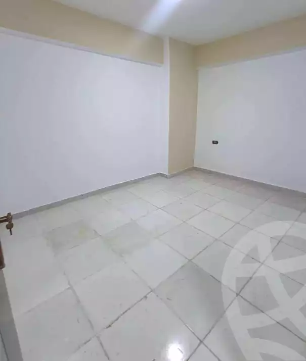 https://aqarmap.com.eg/ar/listing/7263814-for-sale-alexandria-lsywf-el-seyouf-qebly-el-salam-st