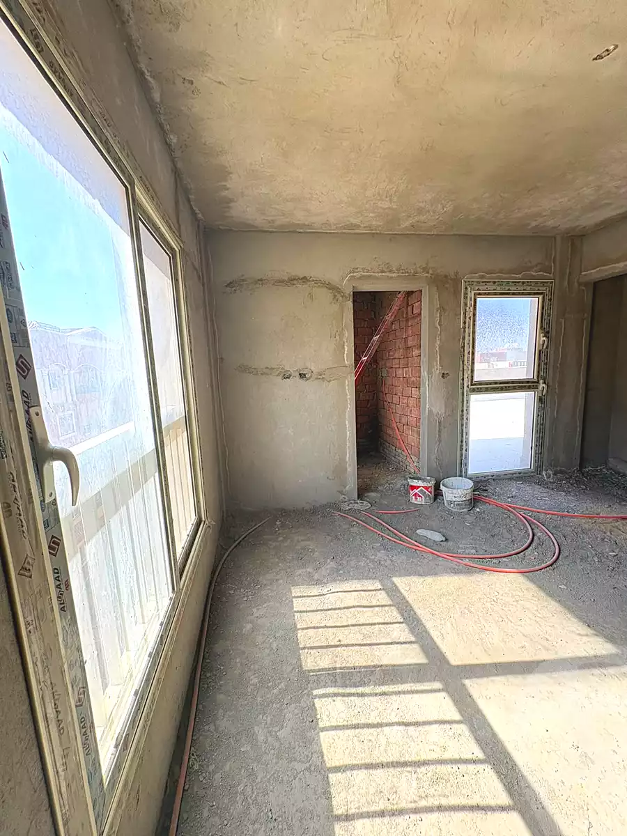 https://aqarmap.com.eg/ar/listing/7264029-for-sale-cairo-new-cairo-compounds-brwmynd-ryzydns-wdy-djl-llttwyr