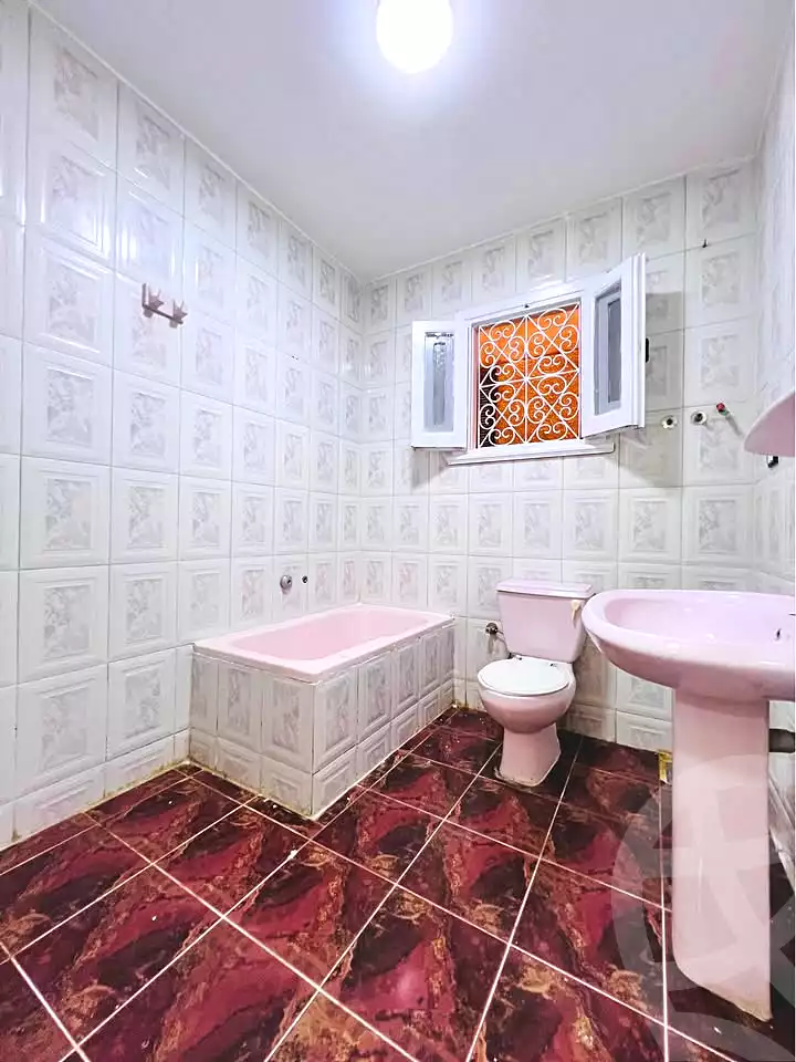 https://aqarmap.com.eg/ar/listing/7264638-for-sale-alexandria-al-agamy-shataa-el-nakheel