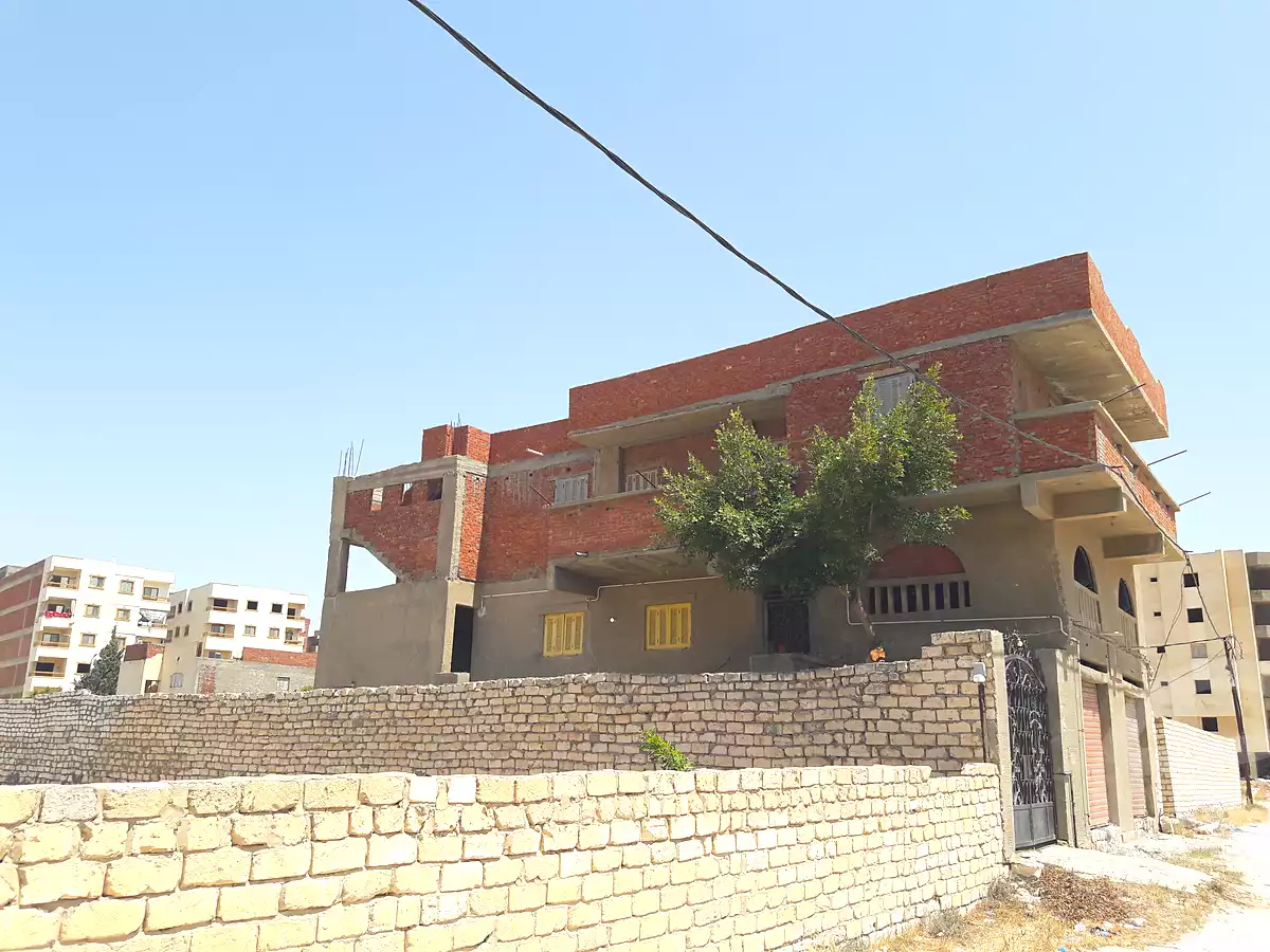 https://aqarmap.com.eg/en/listing/7263695-for-rent-alexandria-al-agamy-bw-ywsf-redbekas-st