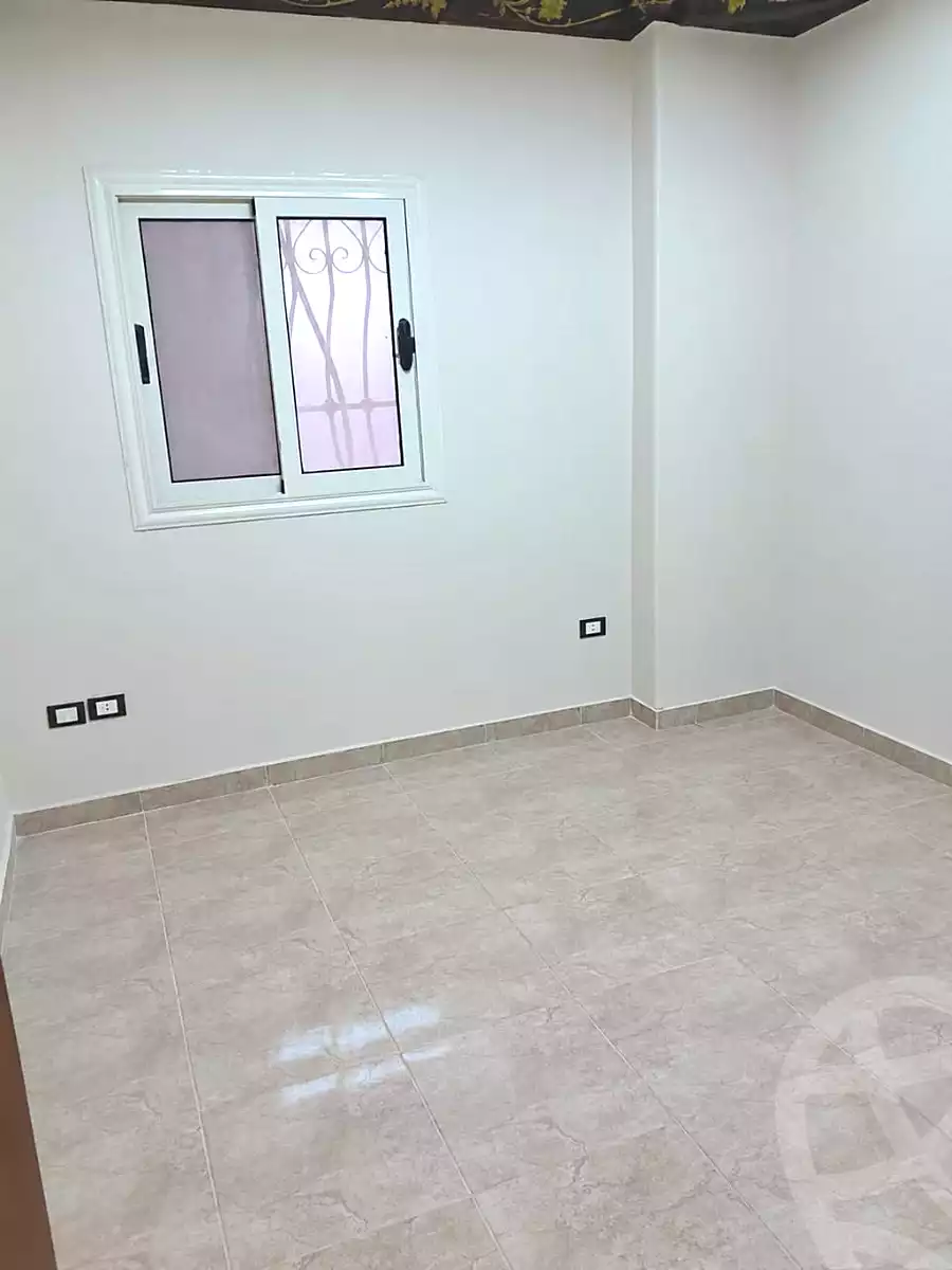 https://aqarmap.com.eg/ar/listing/7264955-for-sale-cairo-6th-of-october-ganob-el-ahyaaa-el-bustan-neighborhood