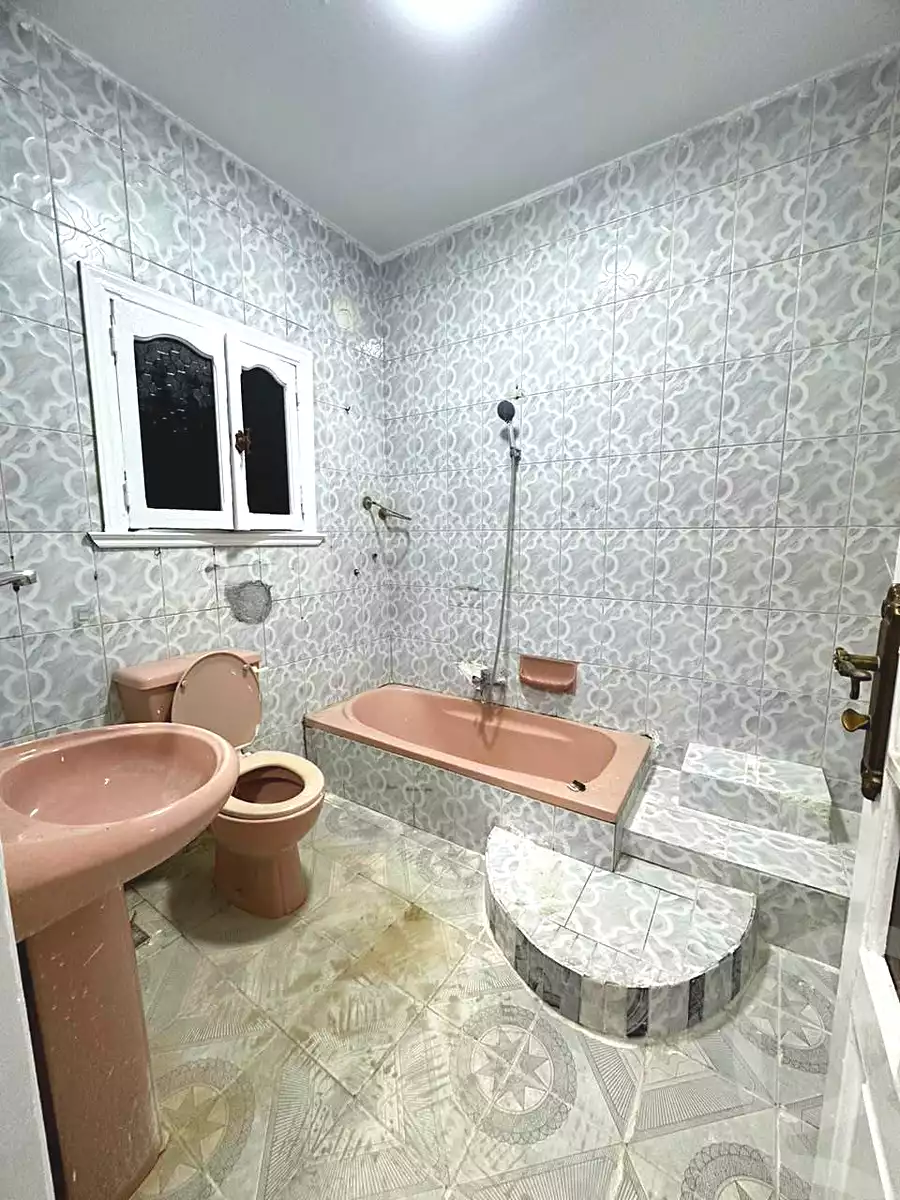 https://aqarmap.com.eg/ar/listing/7265156-for-sale-alexandria-al-agamy-el-hanouvel