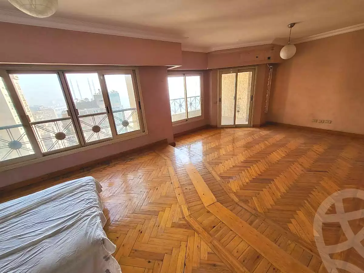 https://aqarmap.com.eg/ar/listing/7265391-for-rent-cairo-shoubra-corniche-el-nile-st