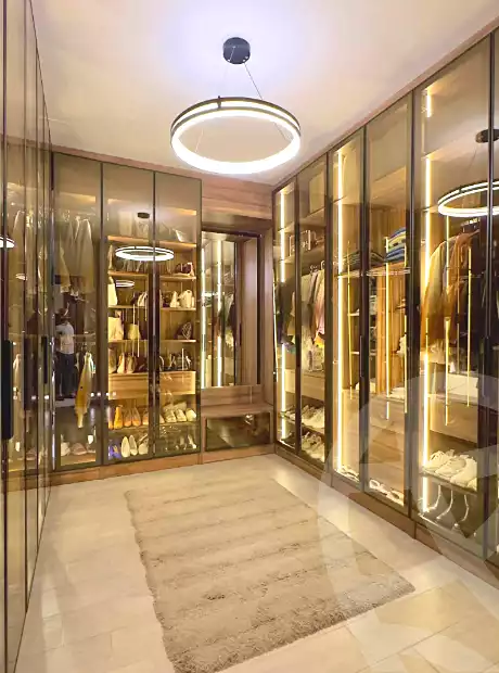 https://aqarmap.com.eg/ar/listing/7265437-for-sale-cairo-new-cairo-compounds-hyde-park-business-district