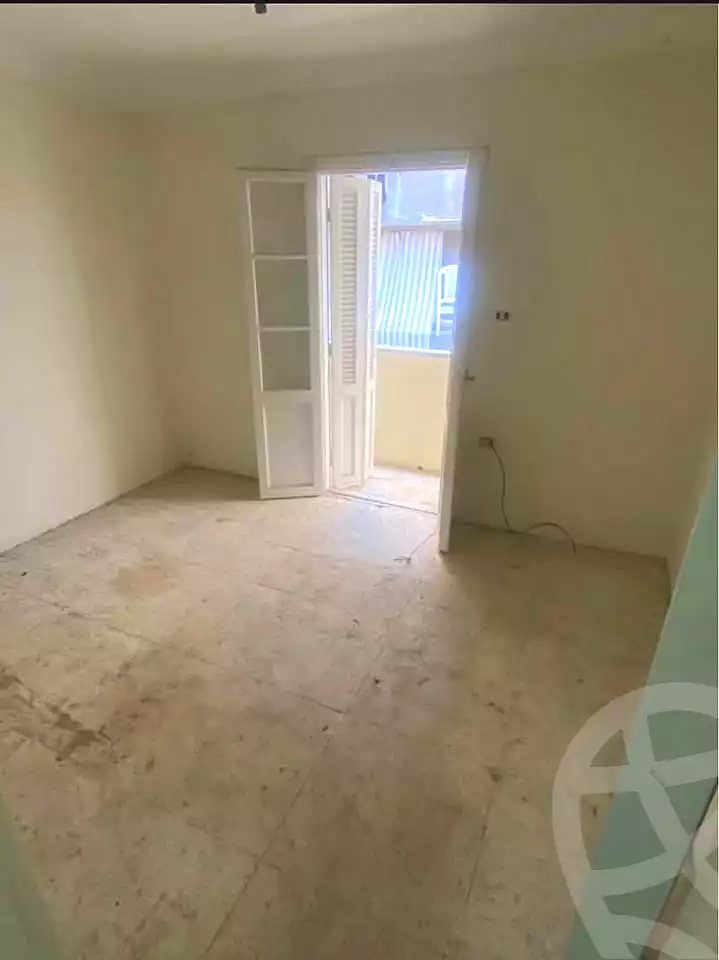 https://aqarmap.com.eg/en/listing/7265446-for-sale-alexandria-ganaklis-shr-bw-qyr-tryq-lhry