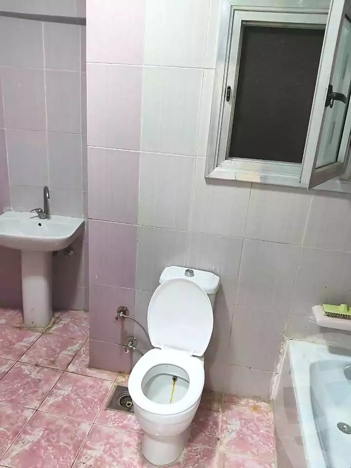 https://aqarmap.com.eg/ar/listing/7265558-for-sale-alexandria-sydy-bshr-sydy-bshr-bhry