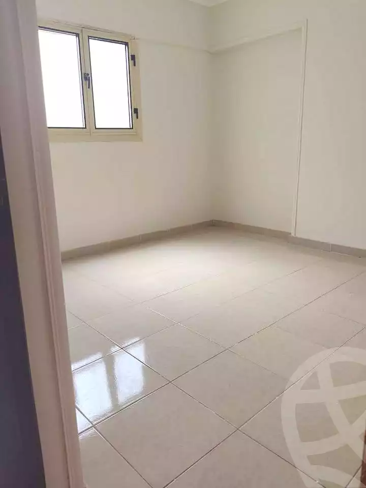 https://aqarmap.com.eg/ar/listing/7265558-for-sale-alexandria-sydy-bshr-sydy-bshr-bhry