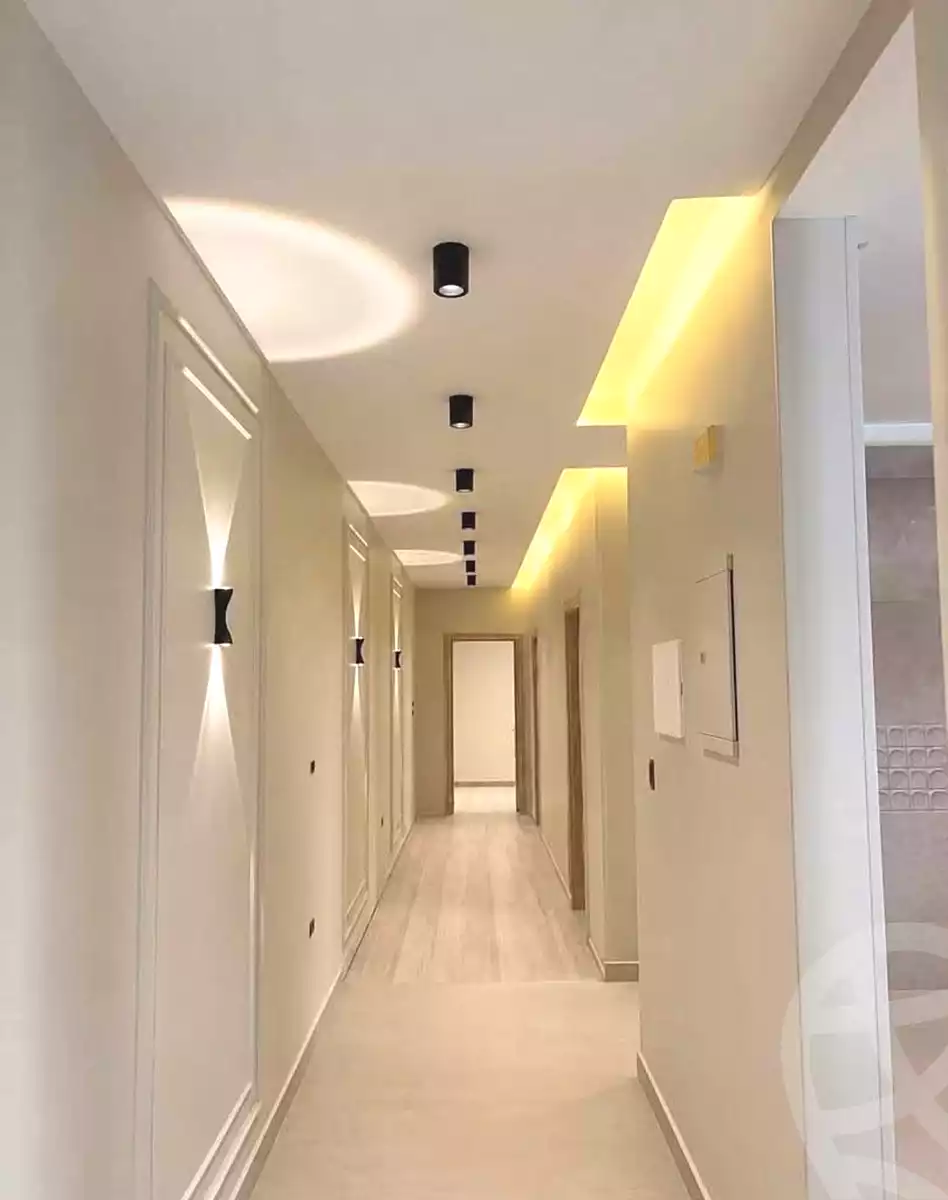 https://aqarmap.com.eg/ar/listing/7265591-for-sale-cairo-el-sheikh-zayed-city-el-hay-el-thaleth-ashaer-area-2-el-salam-st