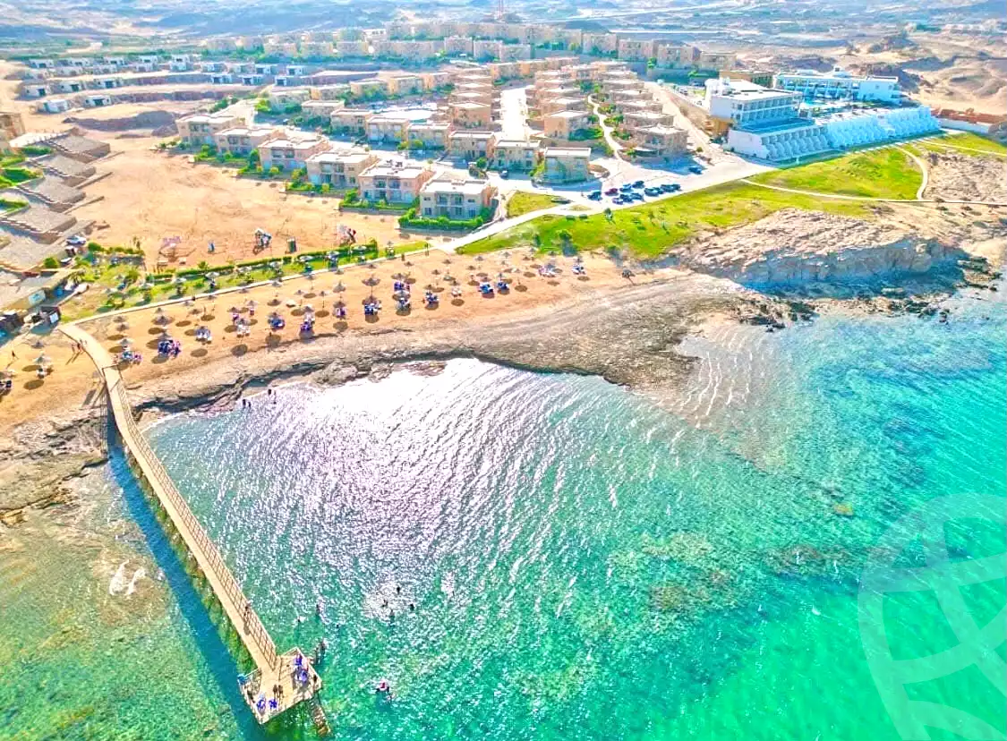 https://aqarmap.com.eg/ar/listing/7266547-for-sale-ain-elsokhna-resorts-hyfyn-bytsh-grb-lkhlyj-lltnmy-l-mrny