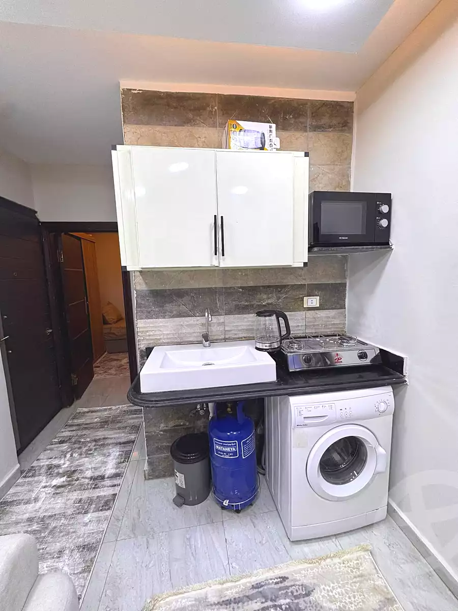 https://aqarmap.com.eg/ar/listing/7267259-for-rent-cairo-6th-of-october-el-ahyaa-neighborhood-1st-shadi-house-st