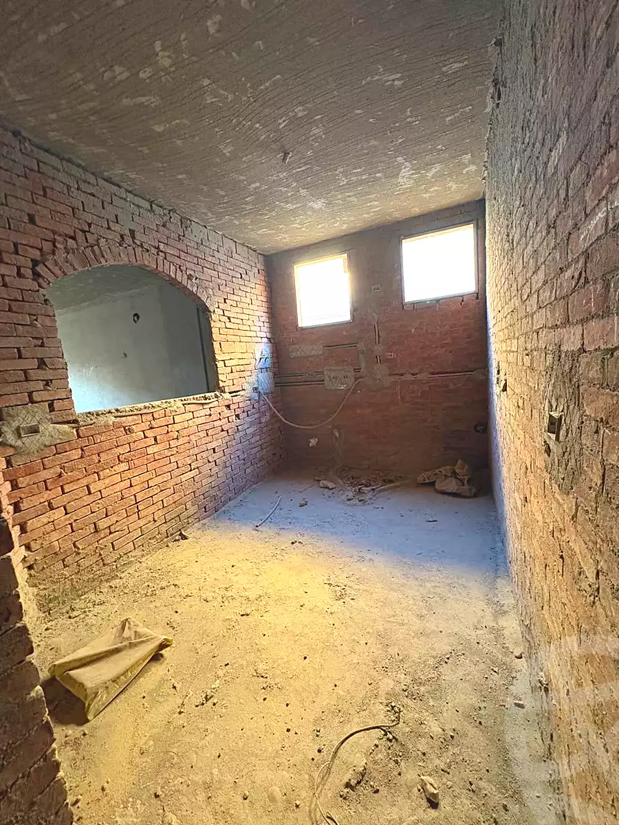 https://aqarmap.com.eg/ar/listing/7267377-for-sale-cairo-new-cairo-compounds-el-mostashareen-compound
