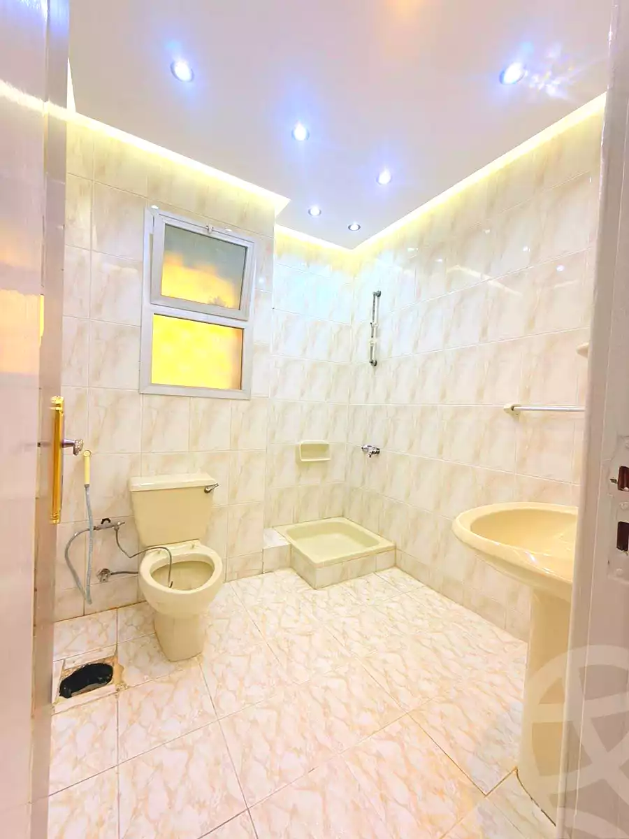 https://aqarmap.com.eg/en/listing/7267994-for-sale-alexandria-al-agamy-shataa-el-nakheel
