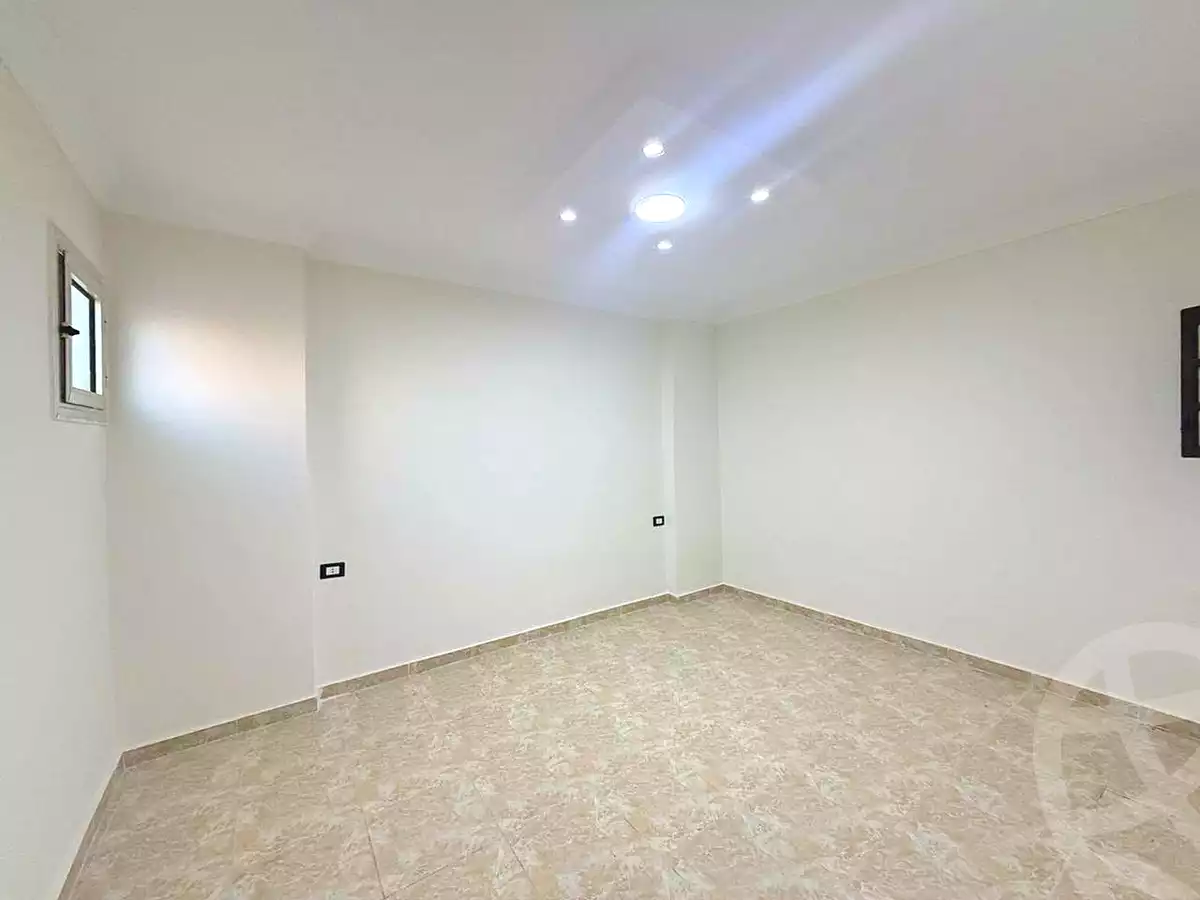 https://aqarmap.com.eg/ar/listing/7268012-for-sale-alexandria-el-asafra-shr-45